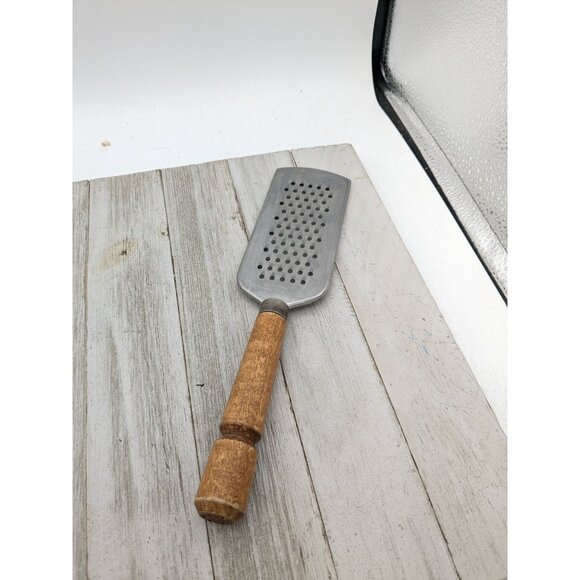 Bonny Grater Zester Cheese Garlic Stainless Steel Hand Held Wood Handle - Picture 1 of 7